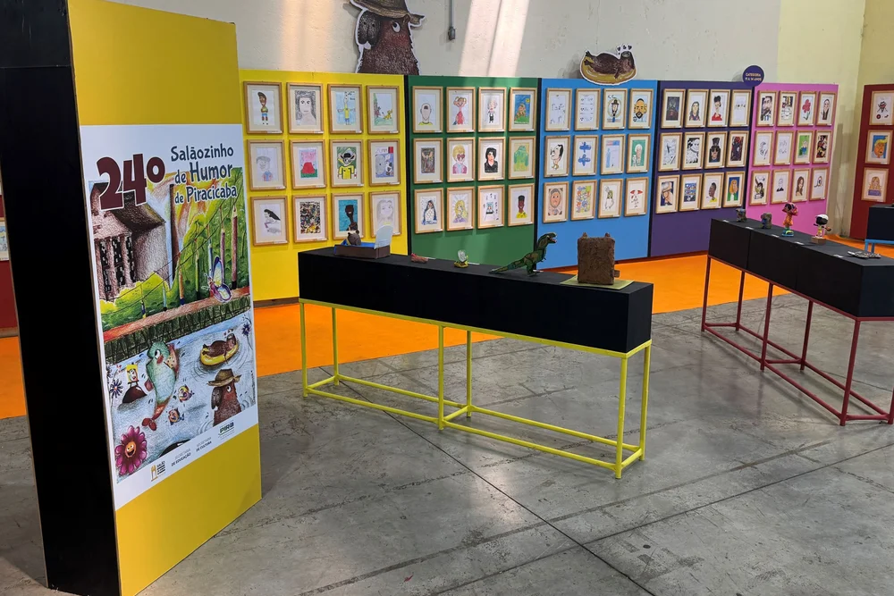Mostra reúne 101 desenhos e 15 esculturas no Armazém 14 do Engenho Central